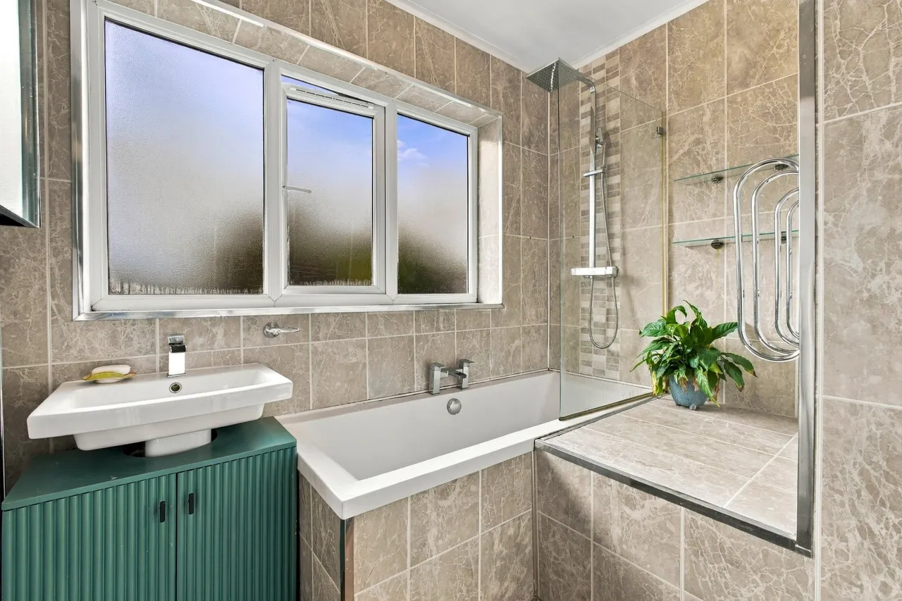 Marsden Road, Romiley, SK6, photo 17