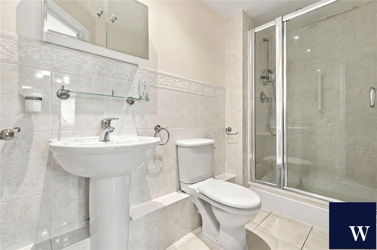 Hendon Lane, Finchley, N3, photo 9
