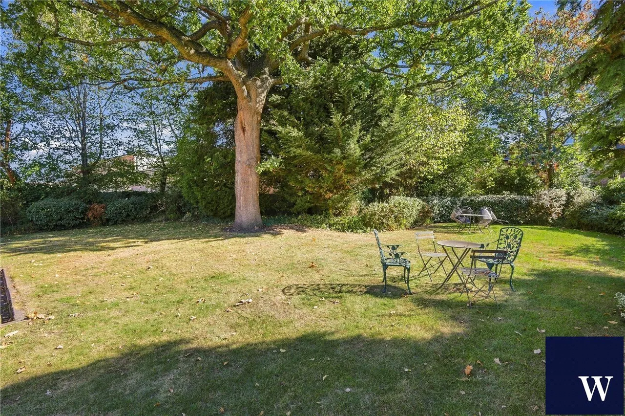 Hendon Lane, Finchley, N3, photo 10