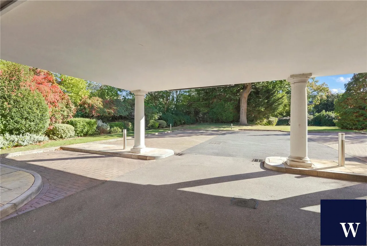 Hendon Lane, Finchley, N3, photo 23