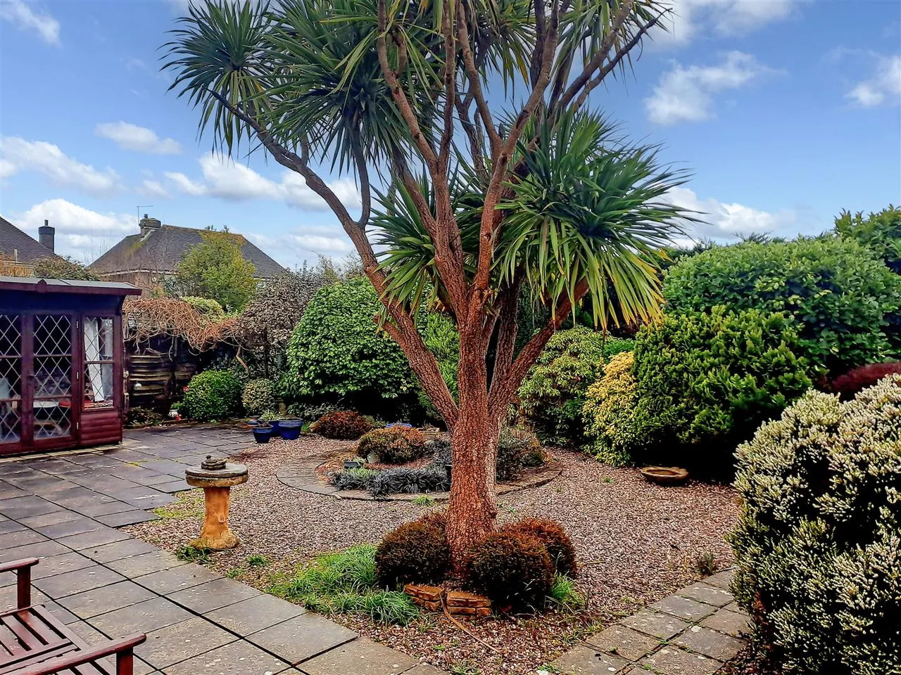 Willow Avenue, Rustington, photo 14