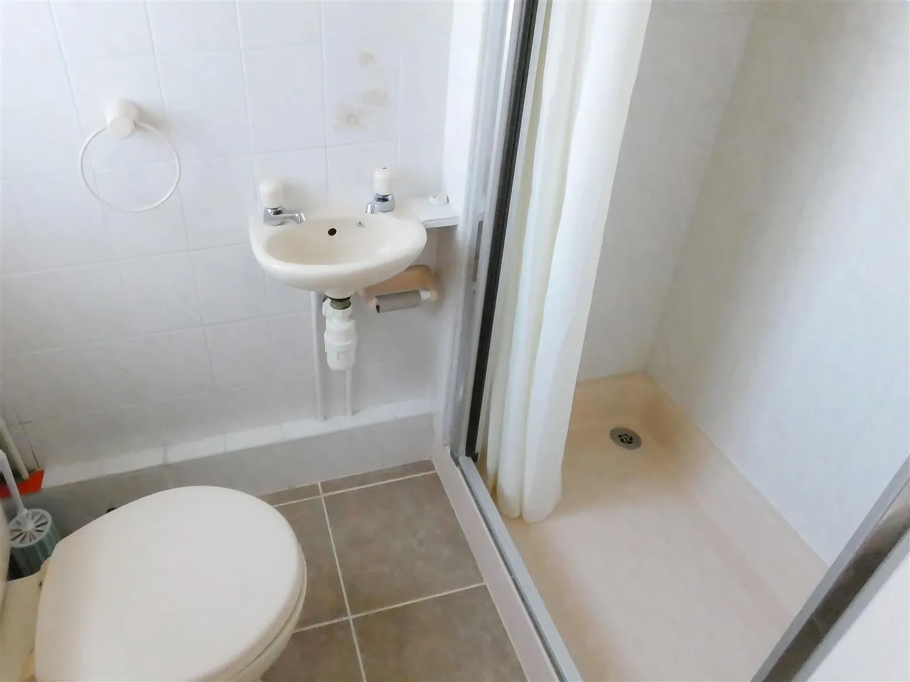 Willow Avenue, Rustington, photo 11