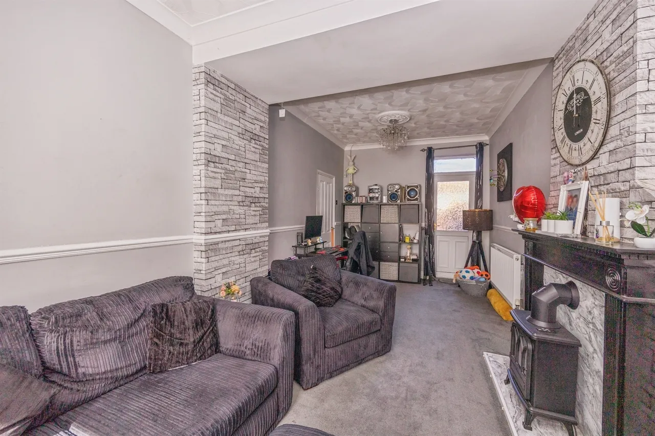 Hampshire Street, Portsmouth, PO1, photo 13