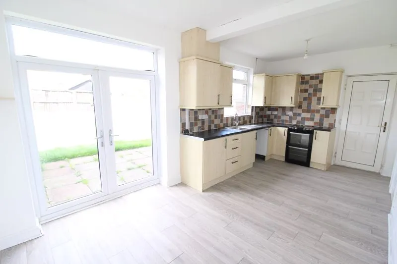 Saddleback Crescent, Pemberton. Wigan, WN5, photo 5