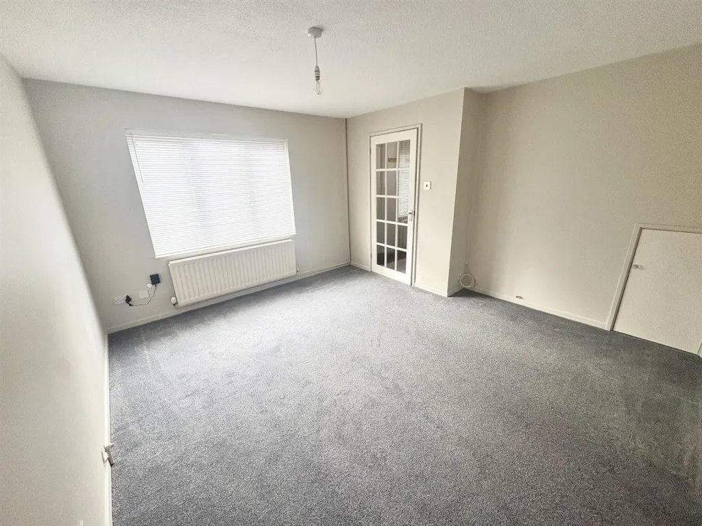 Tamworth Drive, Shaw, photo 3