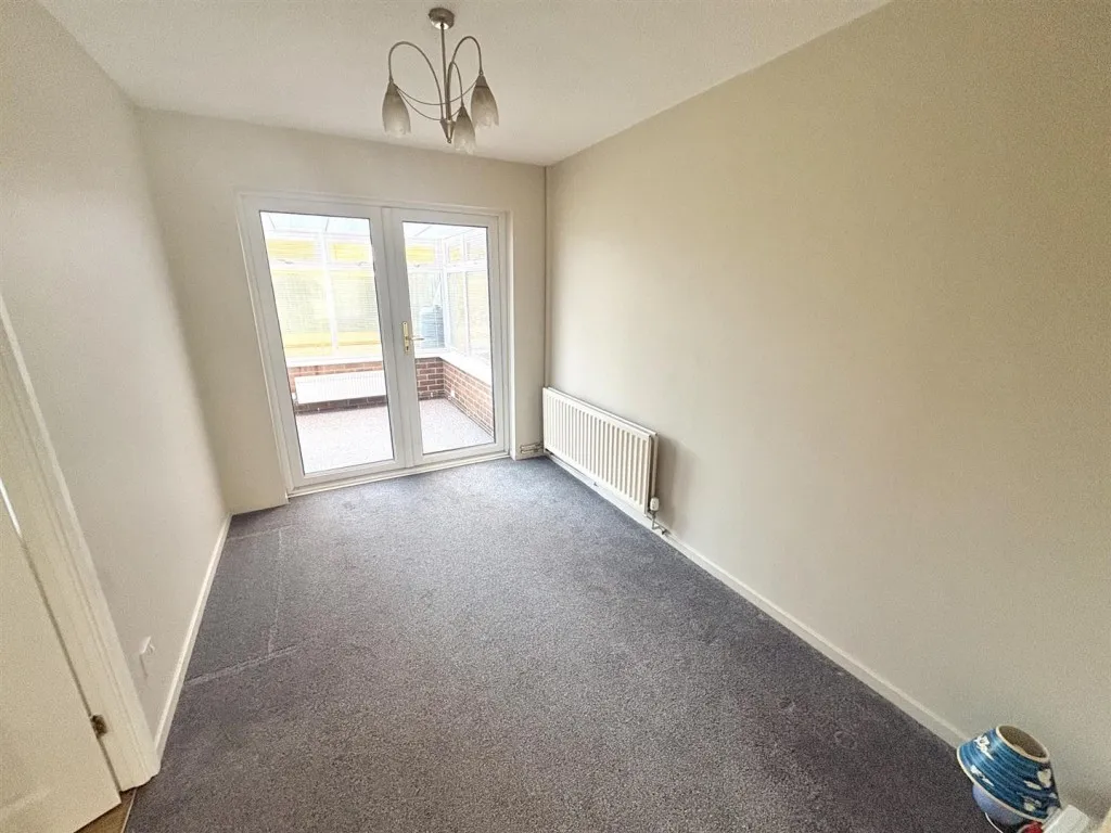Tamworth Drive, Shaw, photo 4