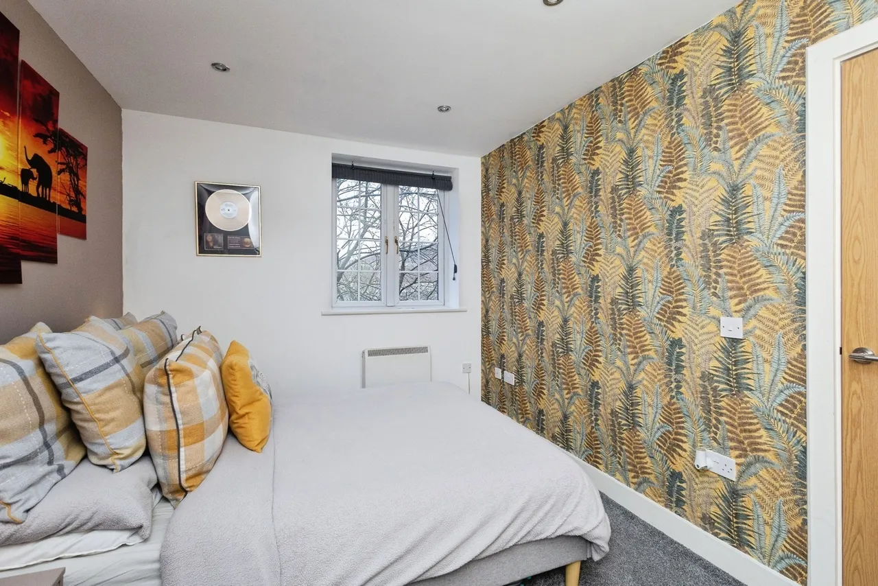 Canal View, Knowl Street, Stalybridge, Greater Manchester, SK15, photo 19