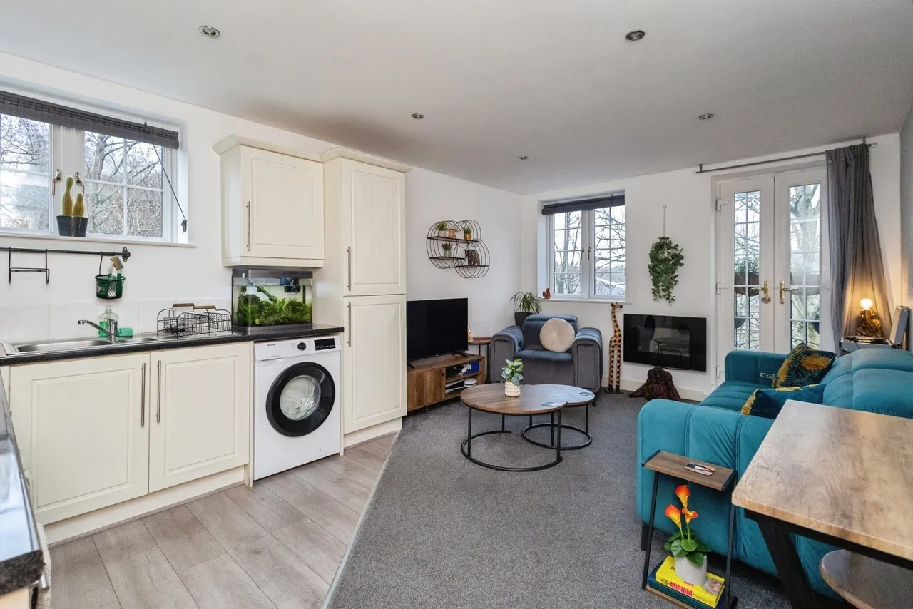 Canal View, Knowl Street, Stalybridge, Greater Manchester, SK15, photo 11