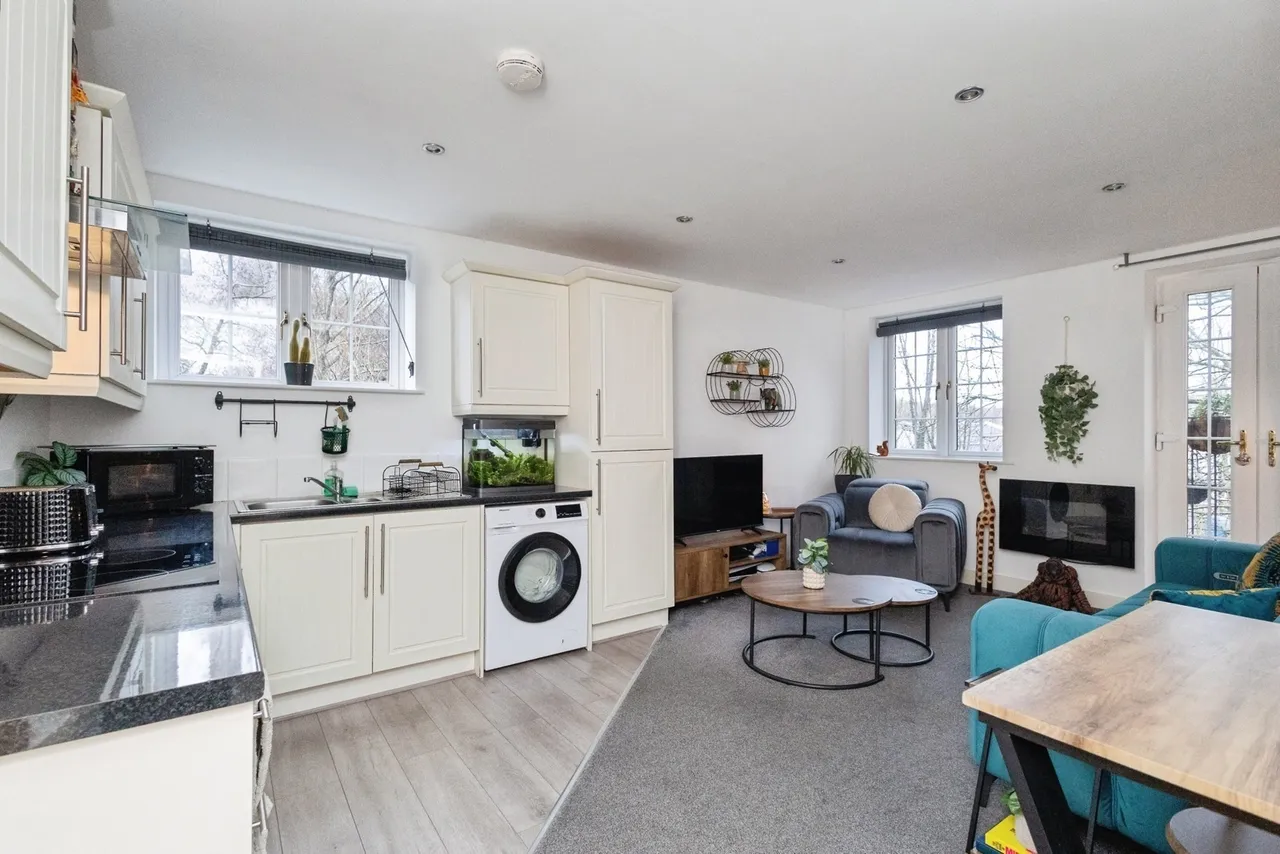 Canal View, Knowl Street, Stalybridge, Greater Manchester, SK15, photo 6