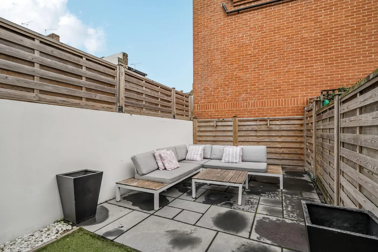 Grove Road, Windsor, photo 17