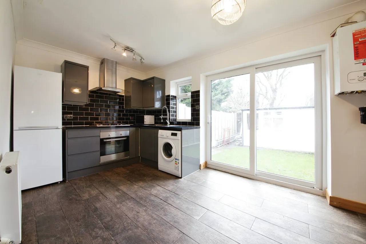 Woodlands Road, London, N9, photo 2