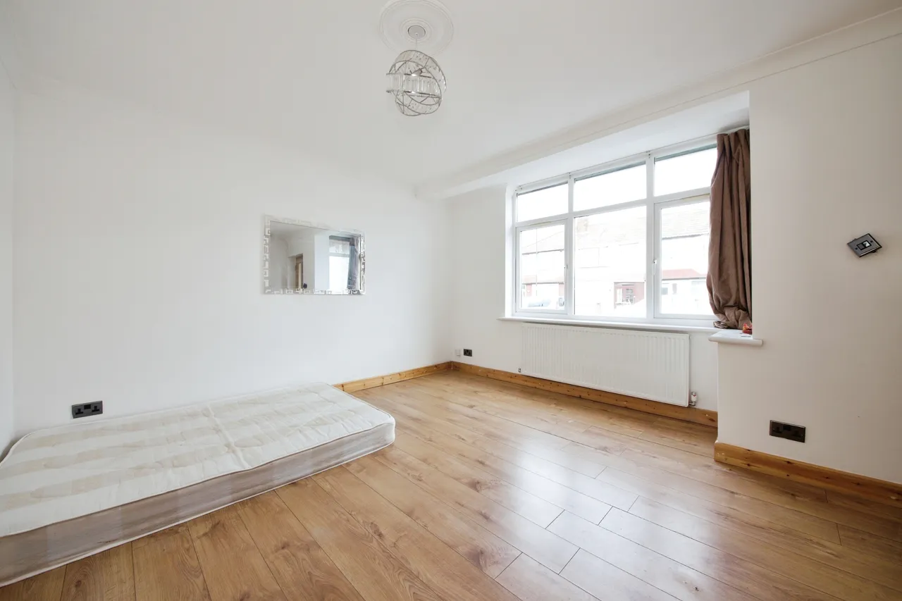 Woodlands Road, London, N9, photo 11