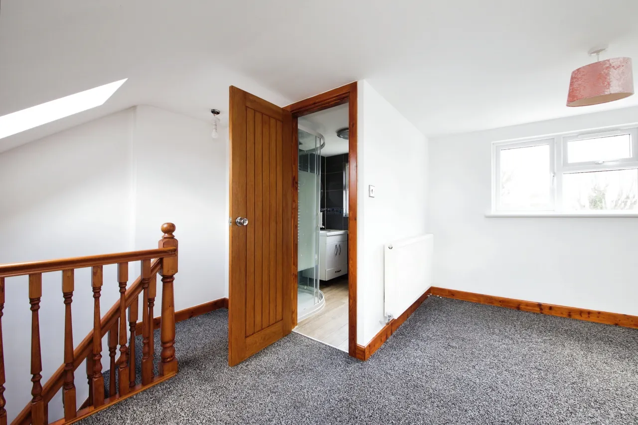 Woodlands Road, London, N9, photo 15