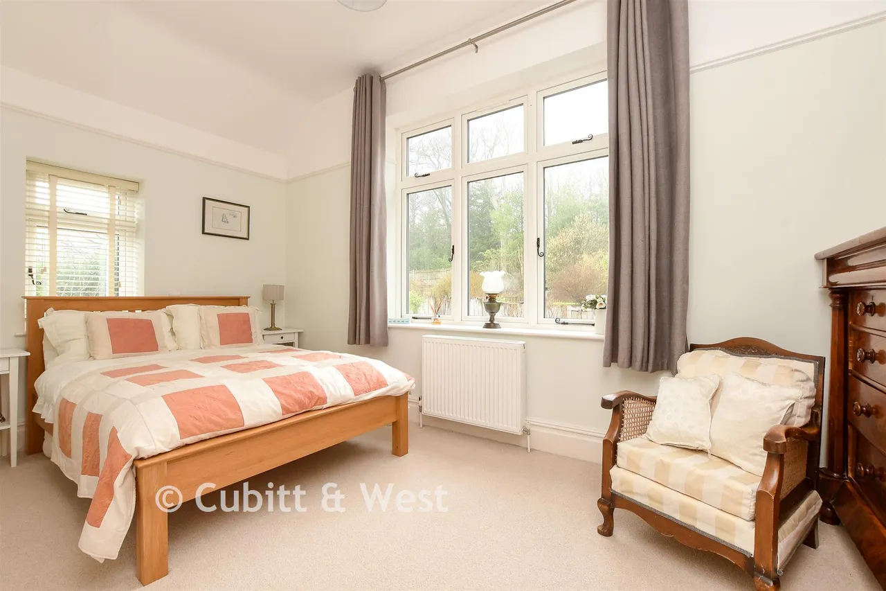 War Coppice Road, Caterham, CR3, photo 16