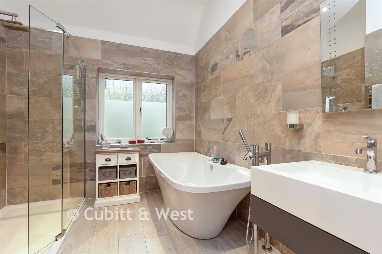 War Coppice Road, Caterham, CR3, photo 14