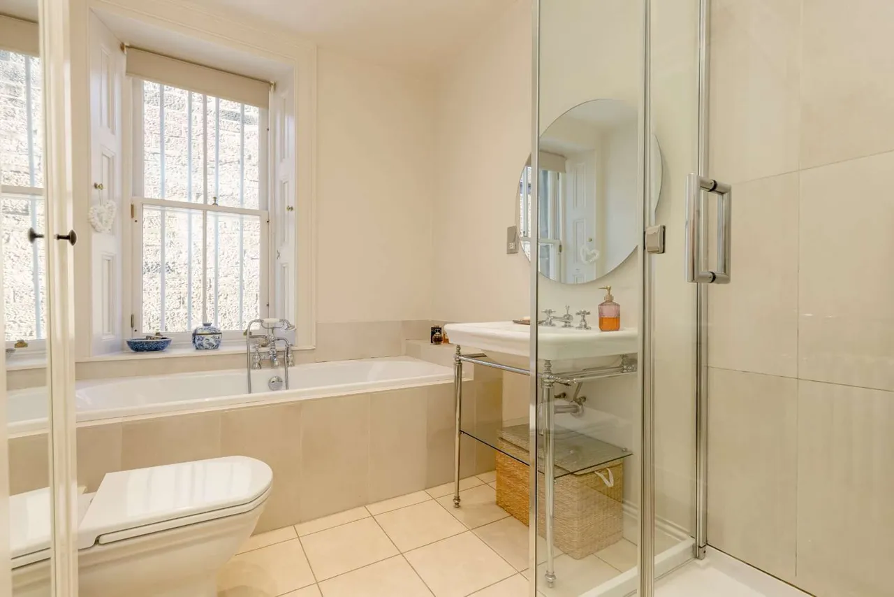 Corstorphine Road, Murrayfield, EH12, photo 14