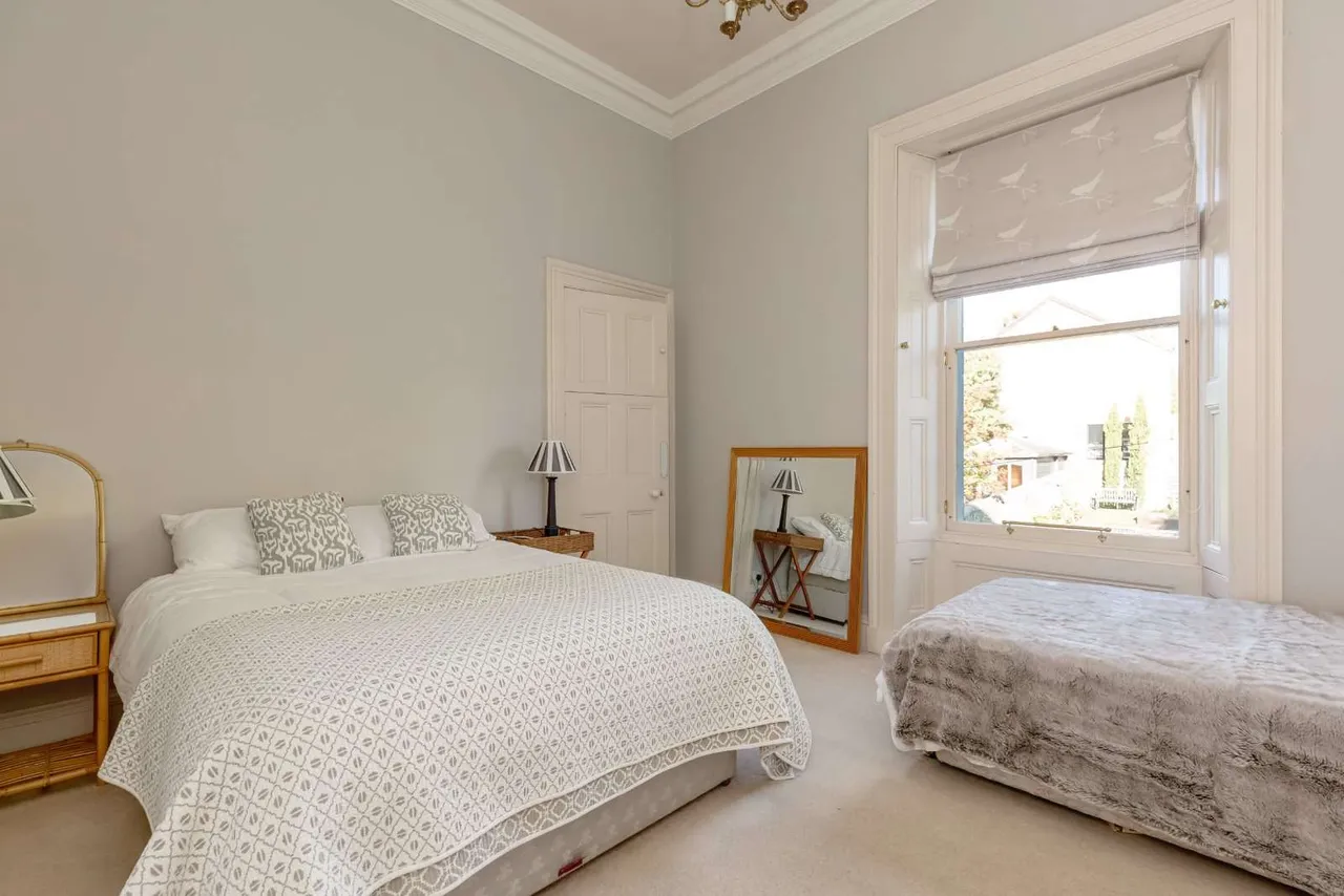Corstorphine Road, Murrayfield, EH12, photo 10