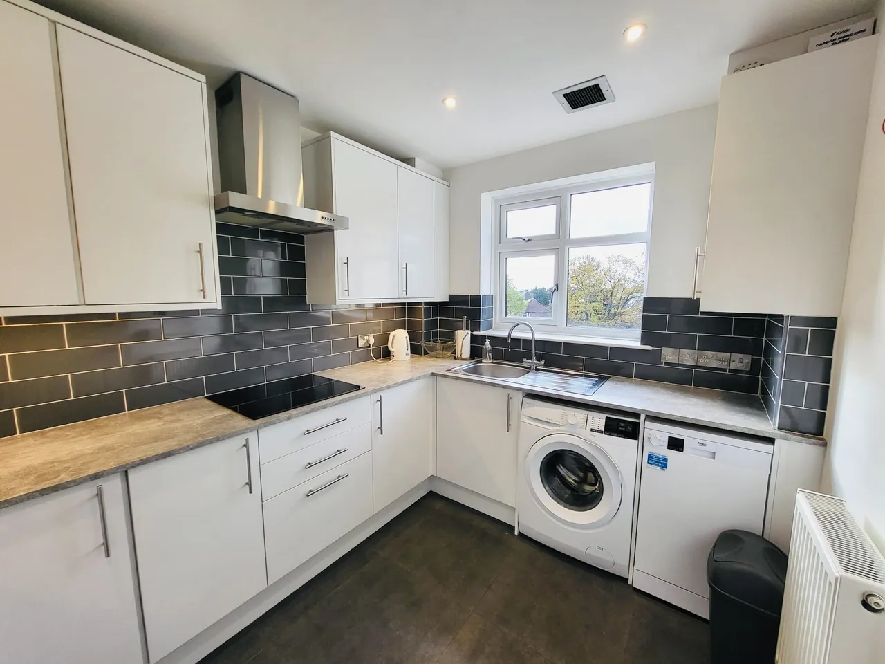 Edgware Way, HA8, photo 6