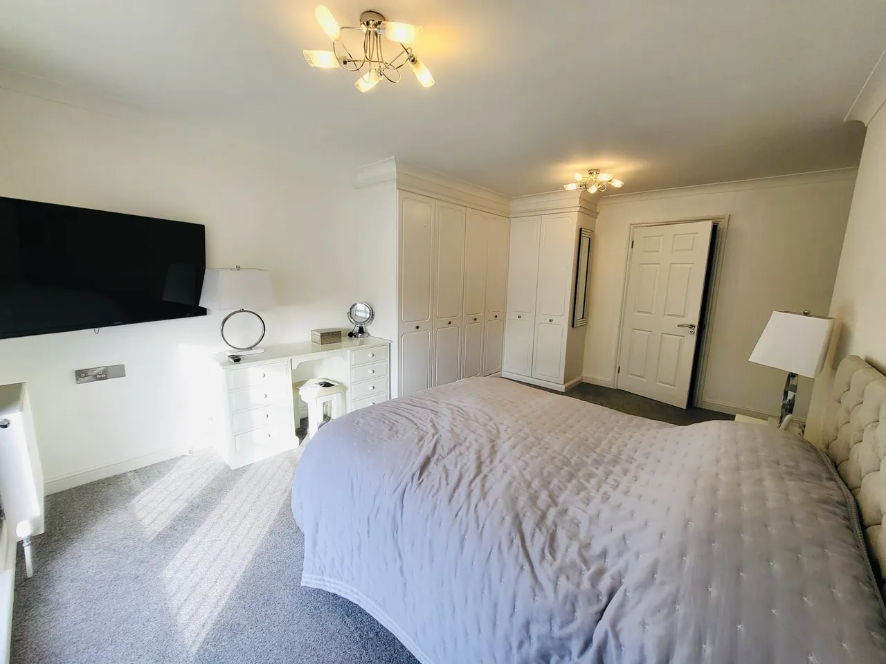 Edgware Way, HA8, photo 9