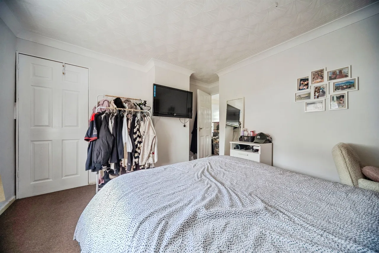 Bettys Close, Newton Longville, MK17, photo 19