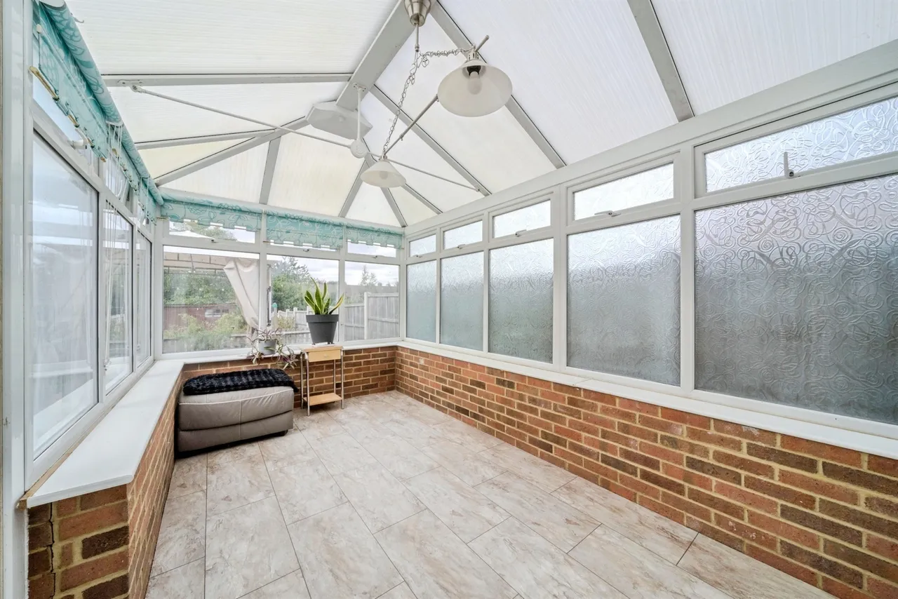 Bettys Close, Newton Longville, MK17, photo 12