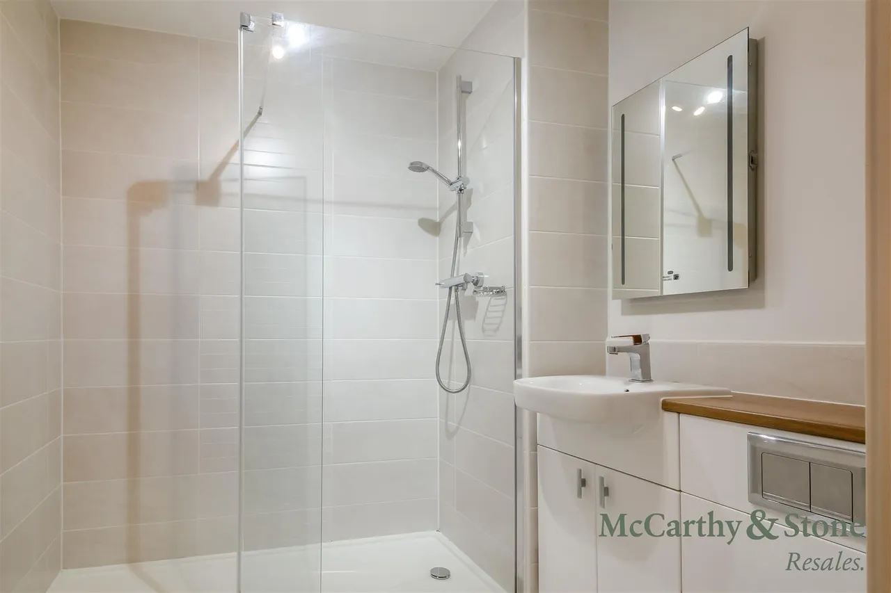 Bangor Road, Benllech, LL74, photo 7