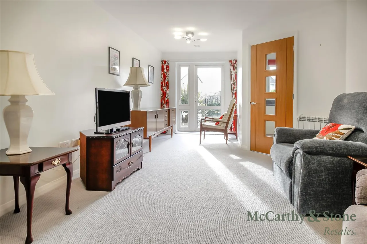 Bangor Road, Benllech, LL74, photo 3