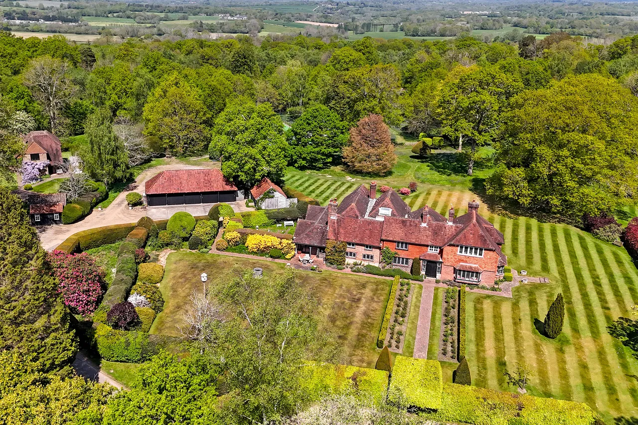 9 bed house for sale — Church Road, Scaynes Hill, RH17