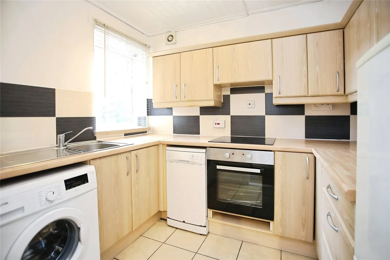 Beaminster Court, Heaton Mersey, SK4, photo 3