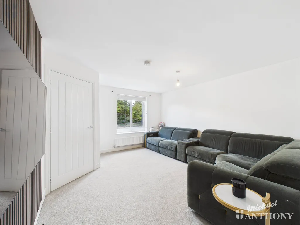 Atkins Way, Weston Turville, Aylesbury, HP22 3AX, photo 2