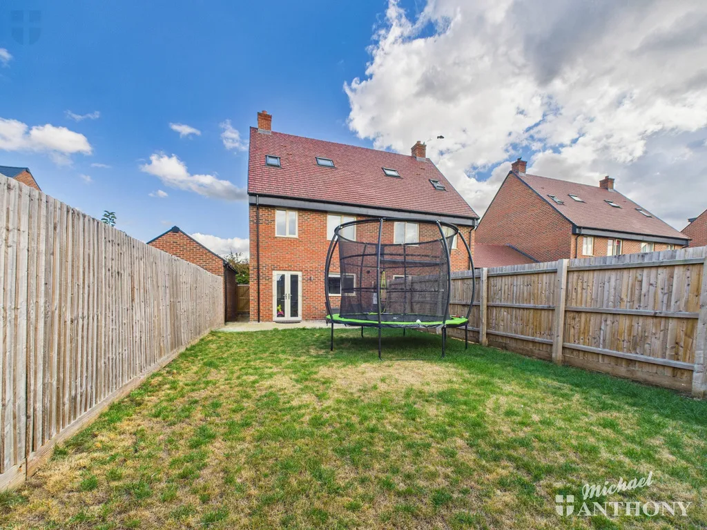 Atkins Way, Weston Turville, Aylesbury, HP22 3AX, photo 3