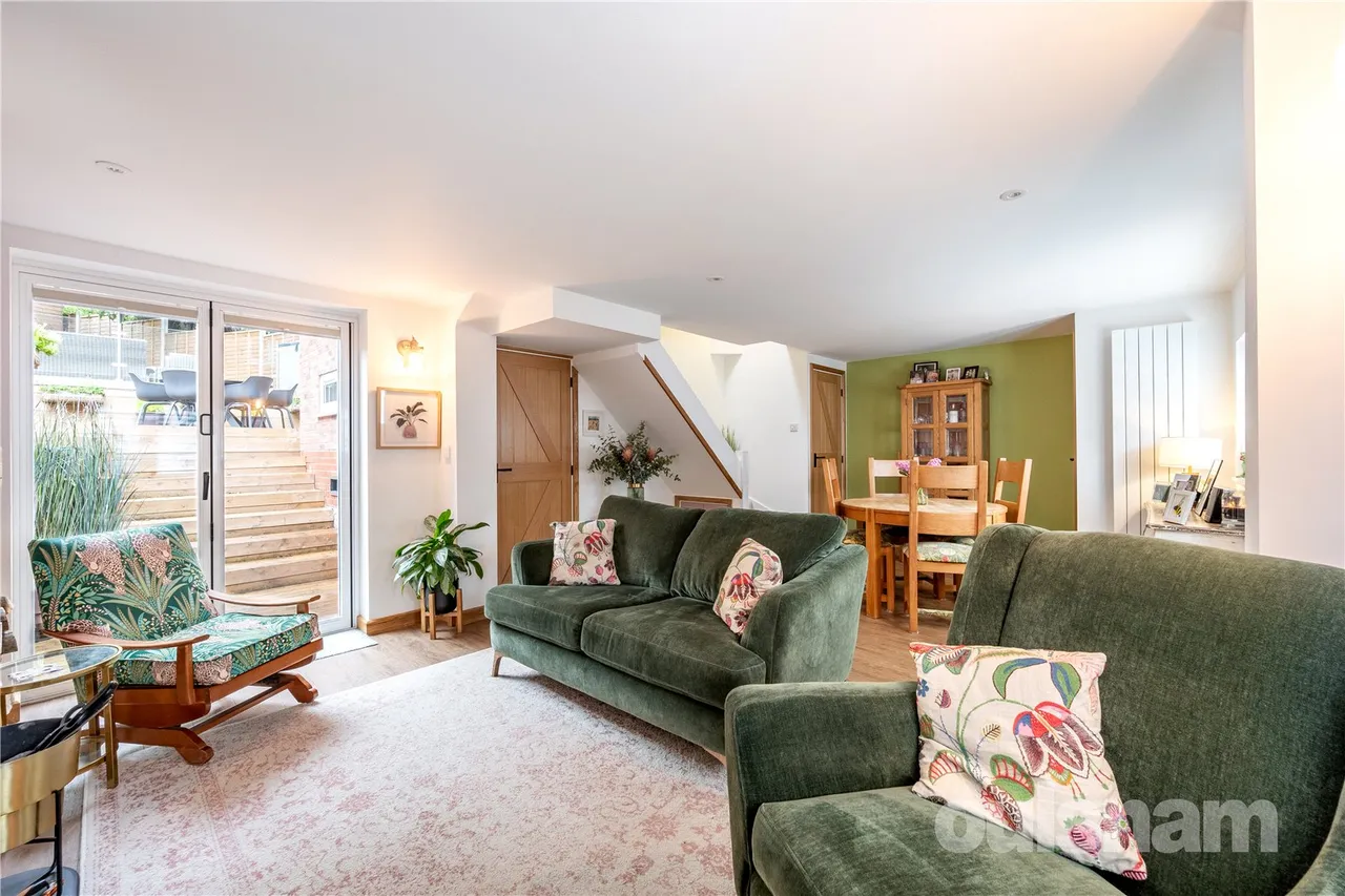 Swan Street, Alvechurch, Birmingham, Worcestershire, B48 7RP, photo 6