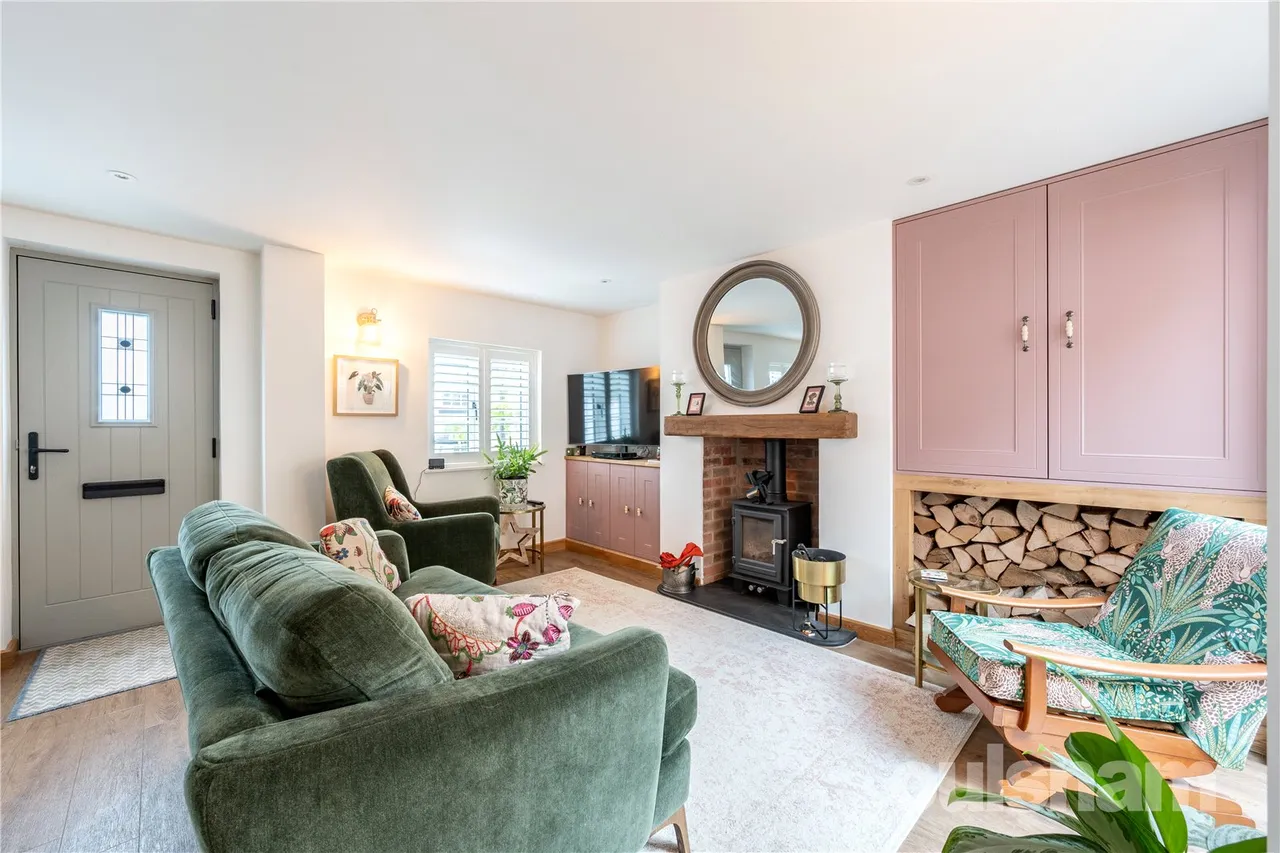 Swan Street, Alvechurch, Birmingham, Worcestershire, B48 7RP, photo 3