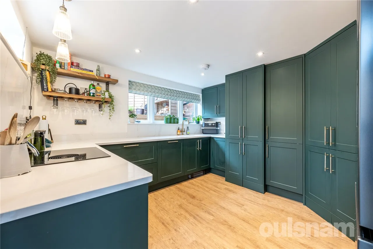 Swan Street, Alvechurch, Birmingham, Worcestershire, B48 7RP, photo 5
