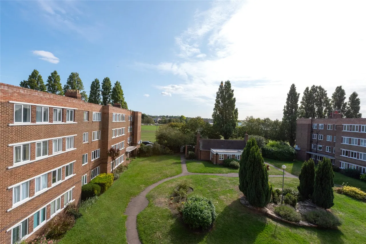 Coleman Court, Kimber Road, London, SW18, photo 3