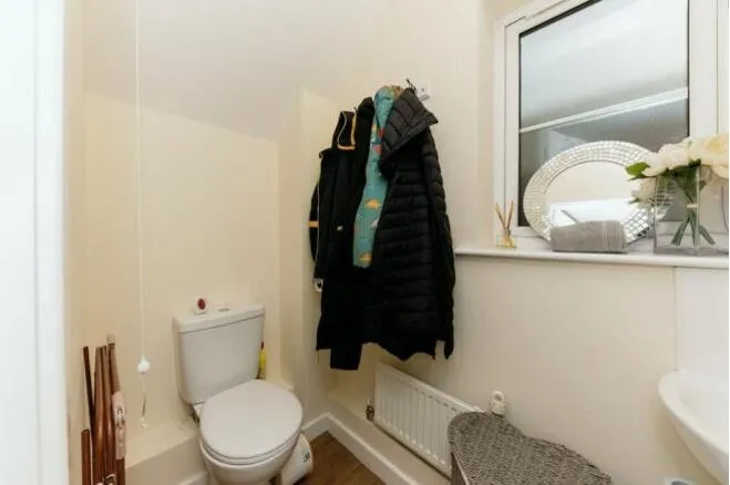 Salters Close, Grimsby, photo 9