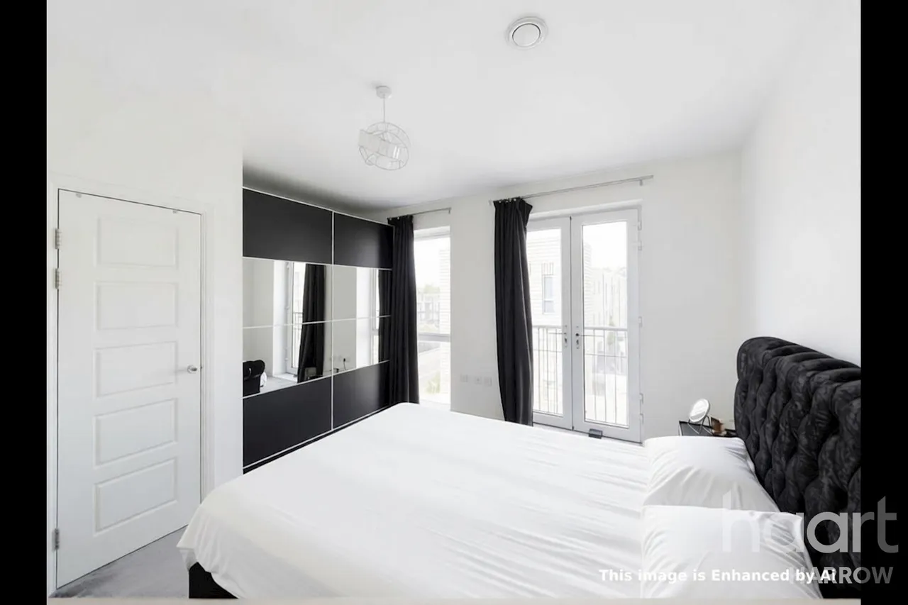 Edgecumbe Avenue, NW9, photo 13