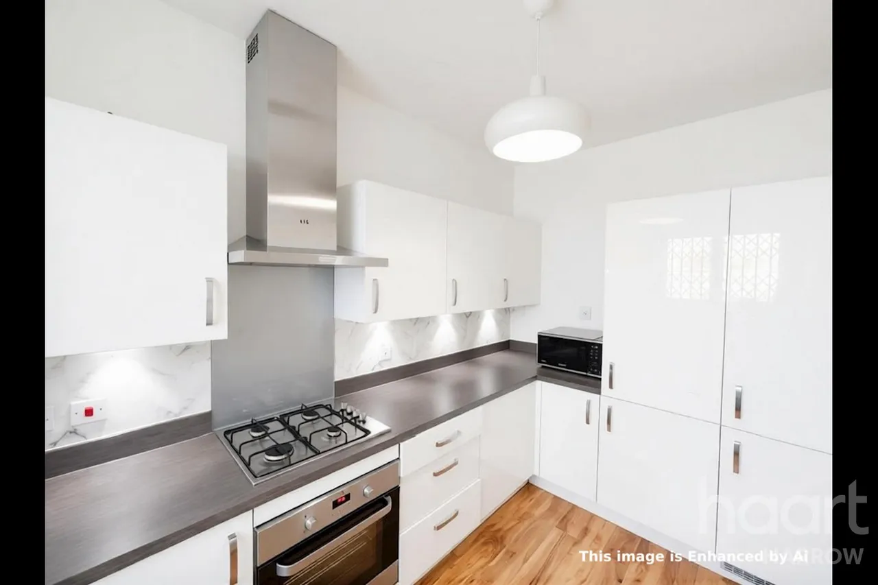 Edgecumbe Avenue, NW9, photo 5