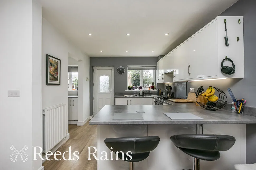 Whiston Close, Macclesfield, Cheshire, SK11, photo 4