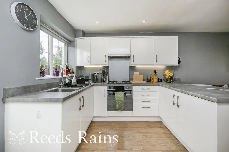 Whiston Close, Macclesfield, Cheshire, SK11, photo 3
