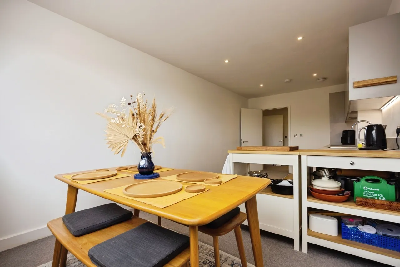 Catteshall Lane, Godalming, GU7, photo 17