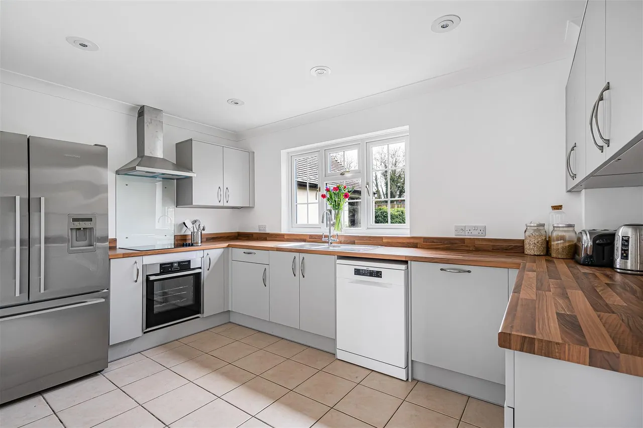 The Woodlands, Chesterton, photo 2
