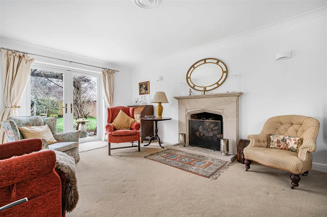 The Woodlands, Chesterton, photo 16