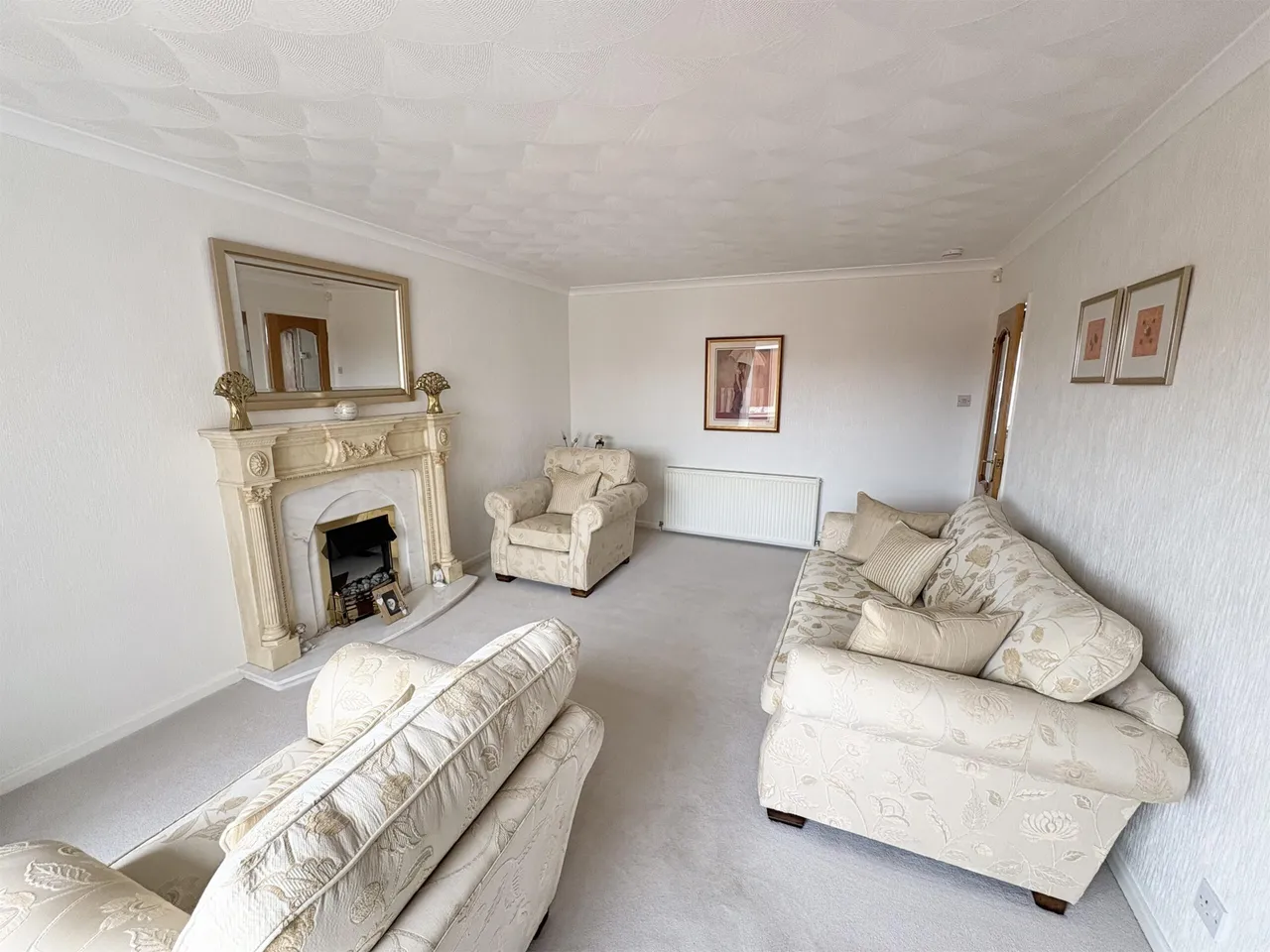 Kilwinning, KA13, photo 4