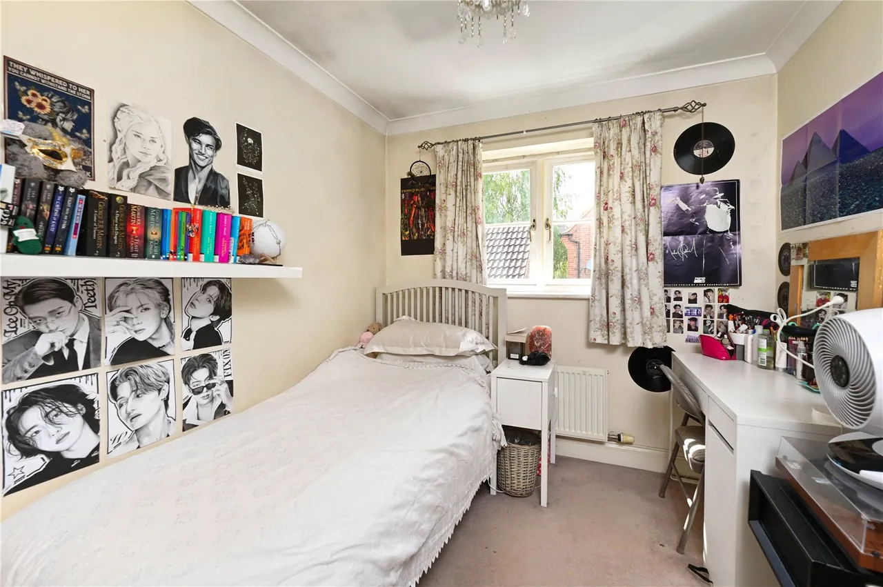 Micheldever Drive, Fleet, Hampshire, GU51 1BP, photo 11