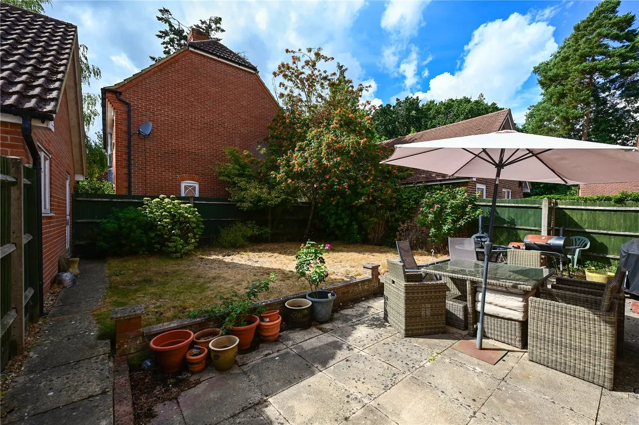 Micheldever Drive, Fleet, Hampshire, GU51 1BP, photo 8