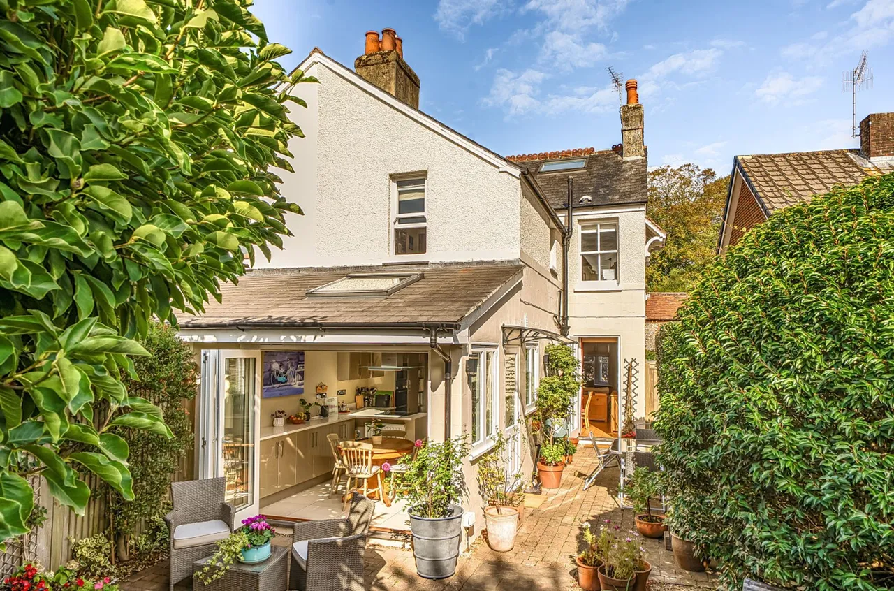 St. Pauls Road, Chichester, PO19, photo 18