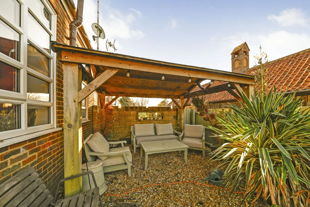 Sandy Lane, Blackborough End, King's Lynn, Norfolk, PE32, photo 13