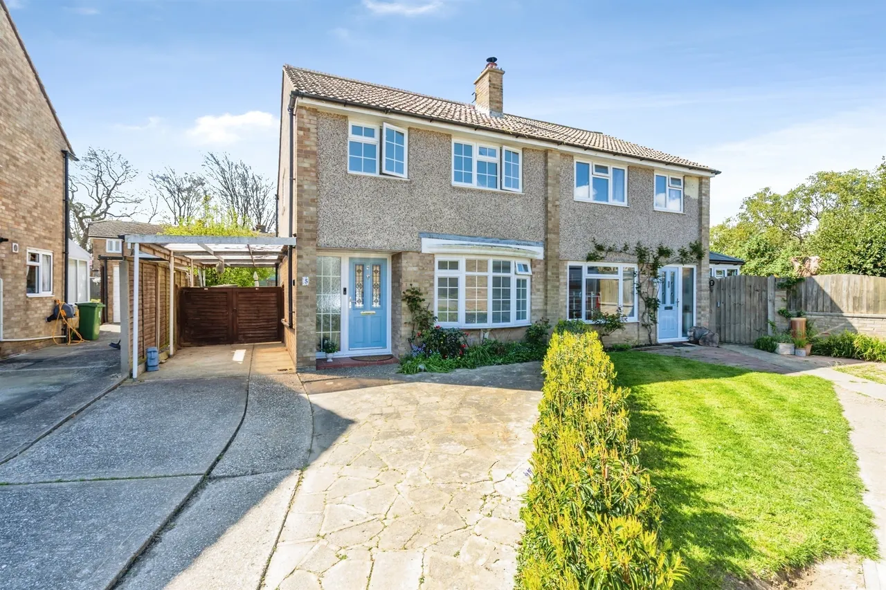 3 bed house for sale — Bala Crescent, Bognor Regis