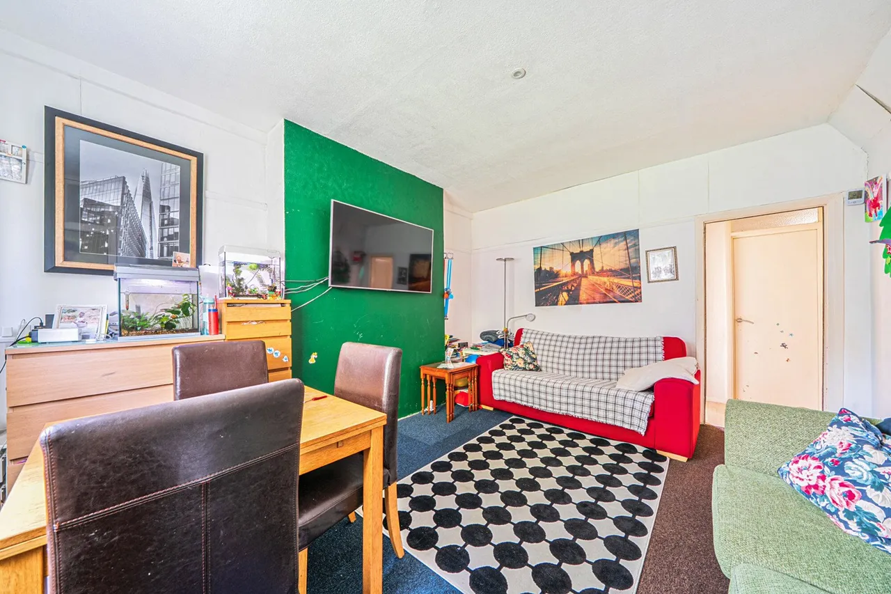 Middle Park Avenue, SE9, photo 16